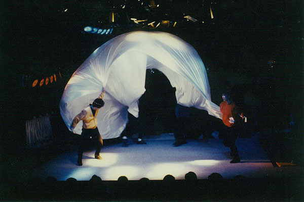 象のフン-舞台写真